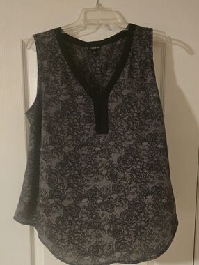 torrid Black and Charcoal Lace-Print V-Neck Sleeveless Top